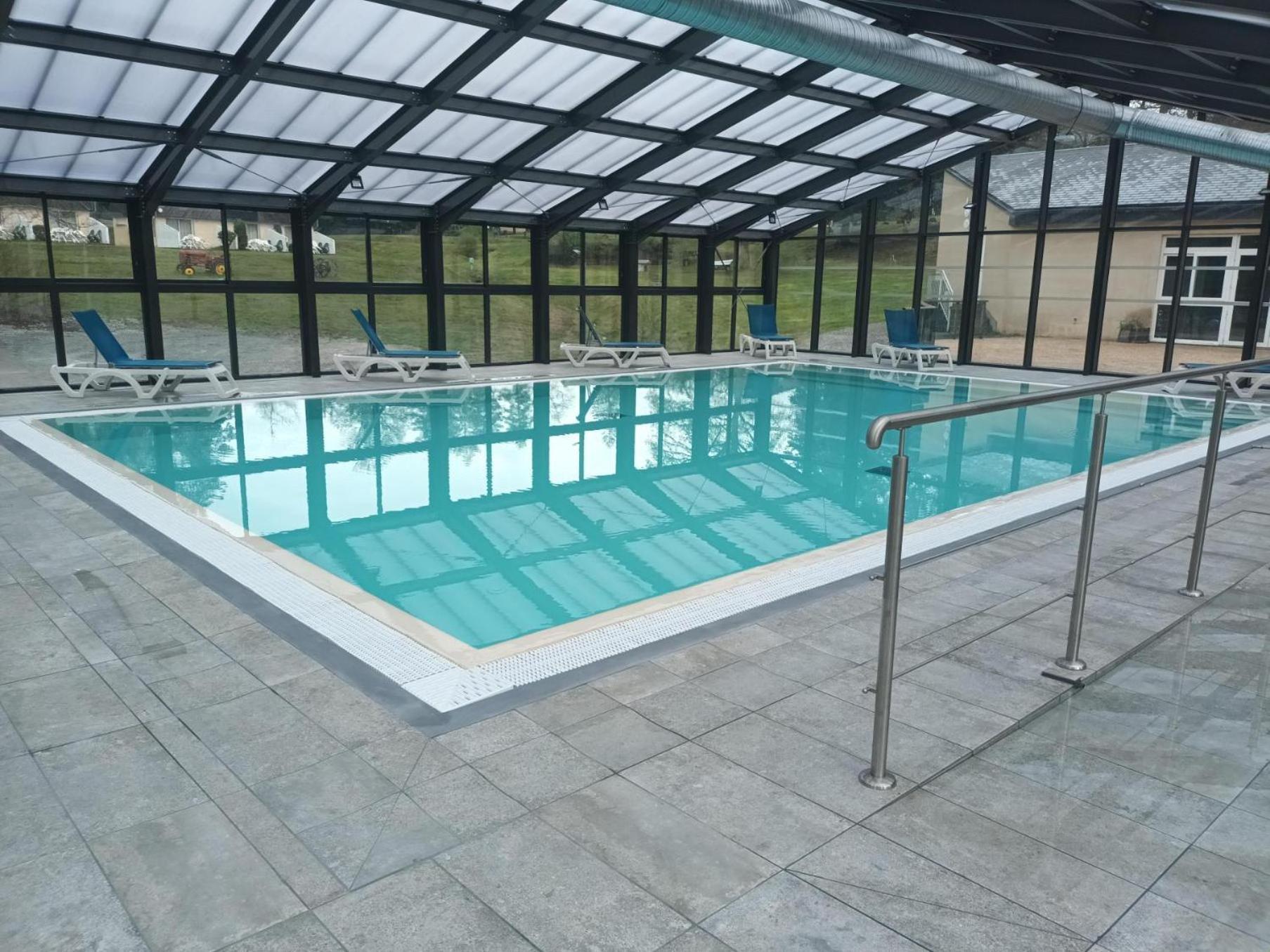 Vvf Correze Pays D'Eygurande Hotell Exteriör bild