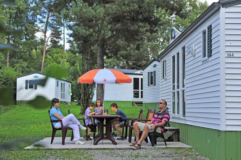Vvf Correze Pays D'Eygurande Hotell Exteriör bild