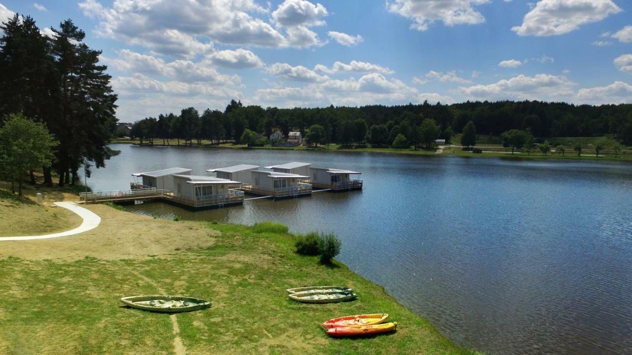 Vvf Correze Pays D'Eygurande Hotell Exteriör bild
